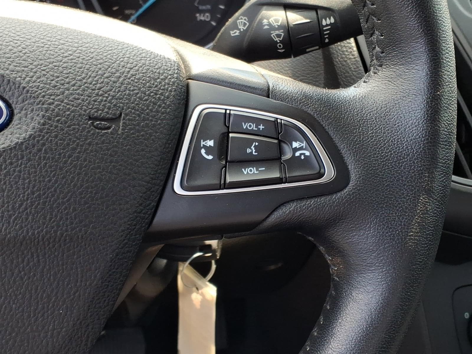 Used 2018 Ford Focus SE w/ Cold Weather Package FWD image 25