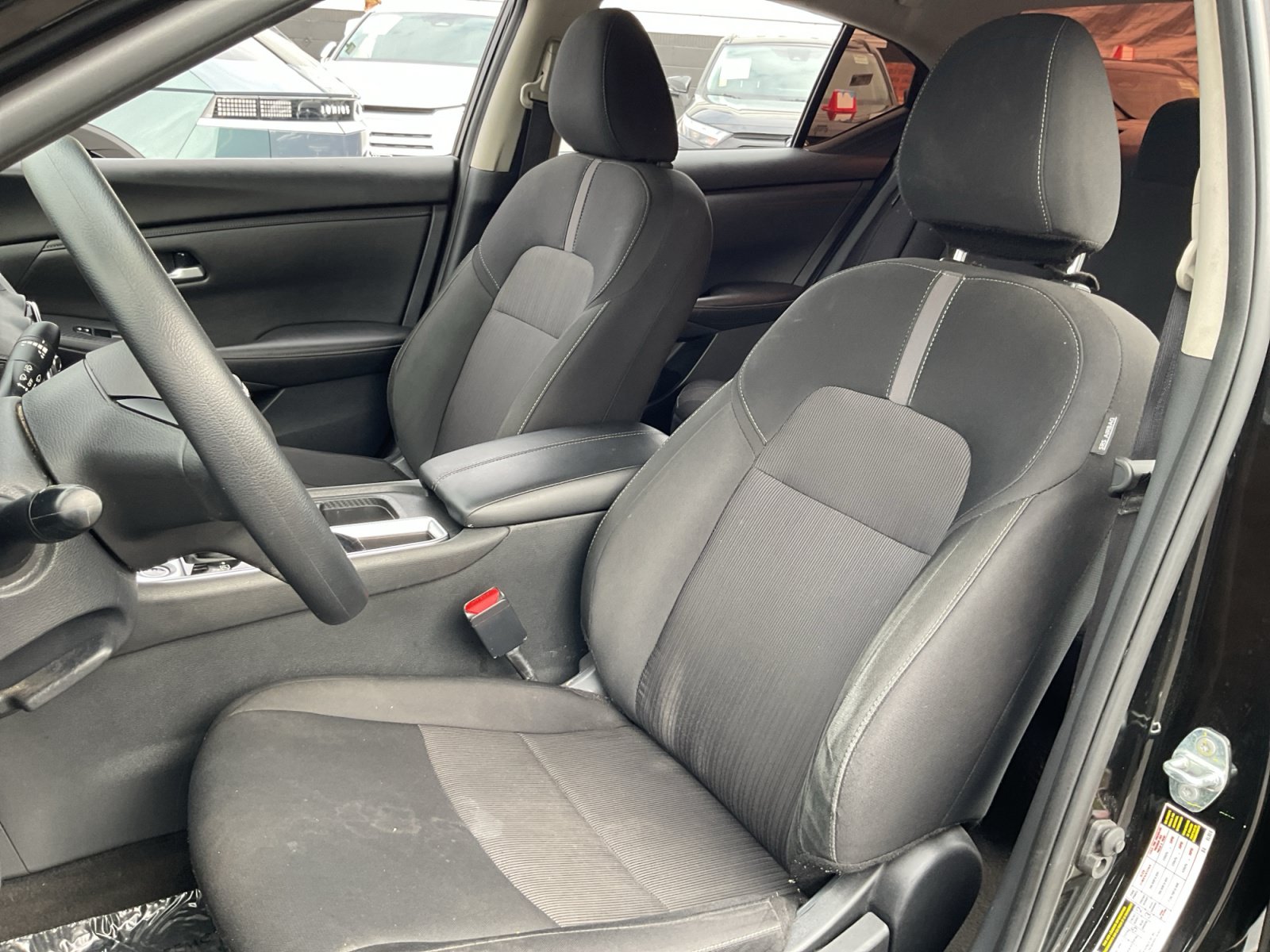 Used 2025 Nissan Sentra SV FWD image 18