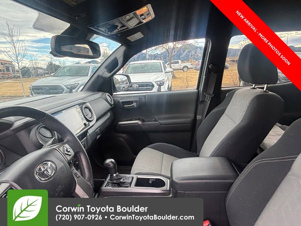 Used 2023 Toyota Tacoma TRD Off-Road w/ Advanced Technology Package image 10