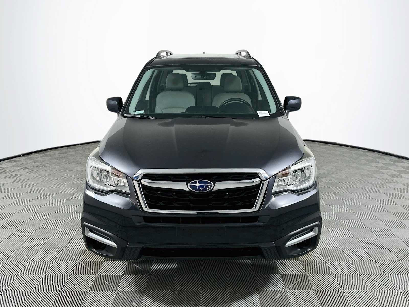 Used 2017 Subaru Forester 2.5i Premium AWD/4WD image 2