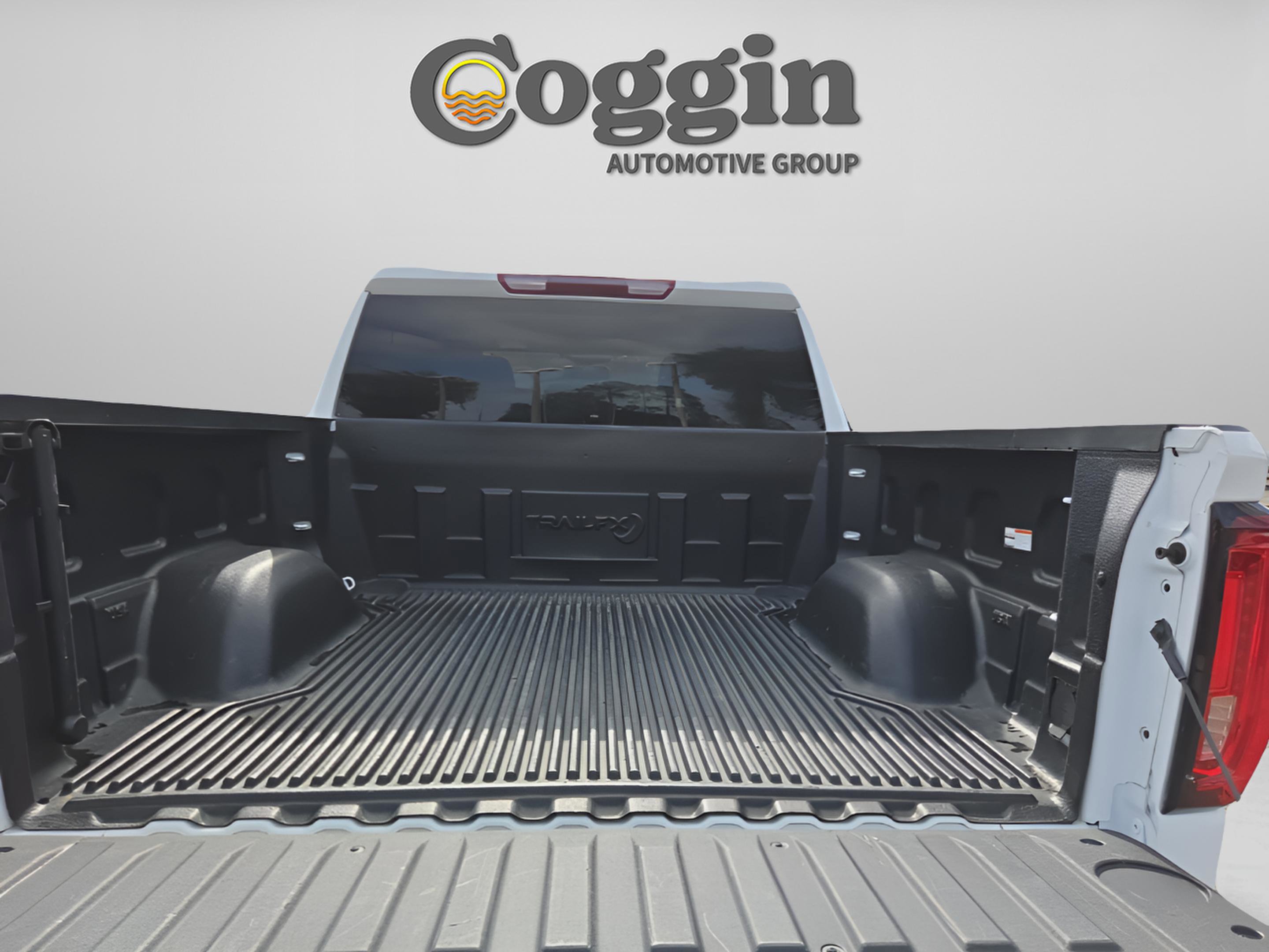 Used 2025 GMC Sierra 1500 SLT image 15