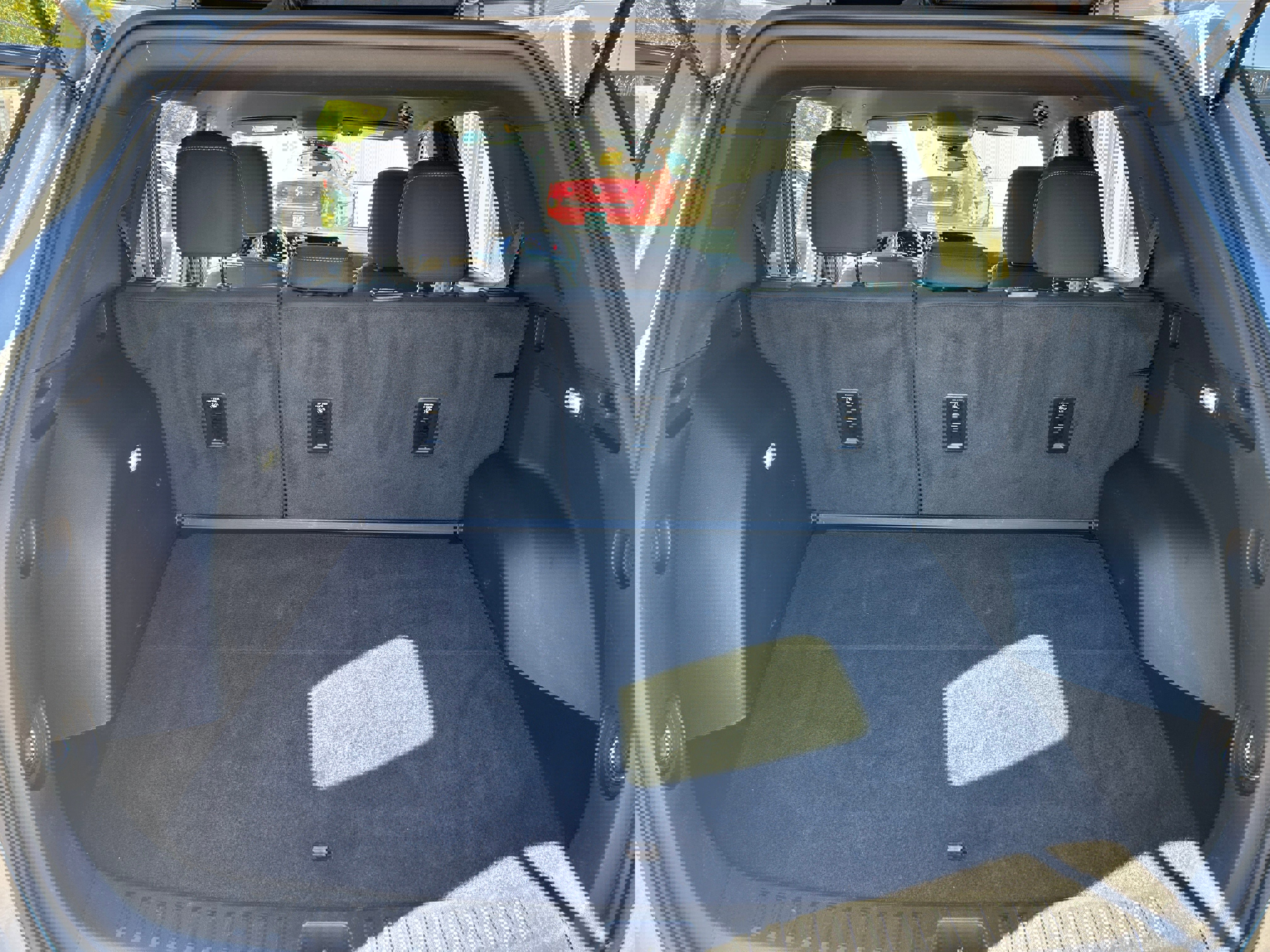 Used 2025 Chevrolet Equinox LT image 35