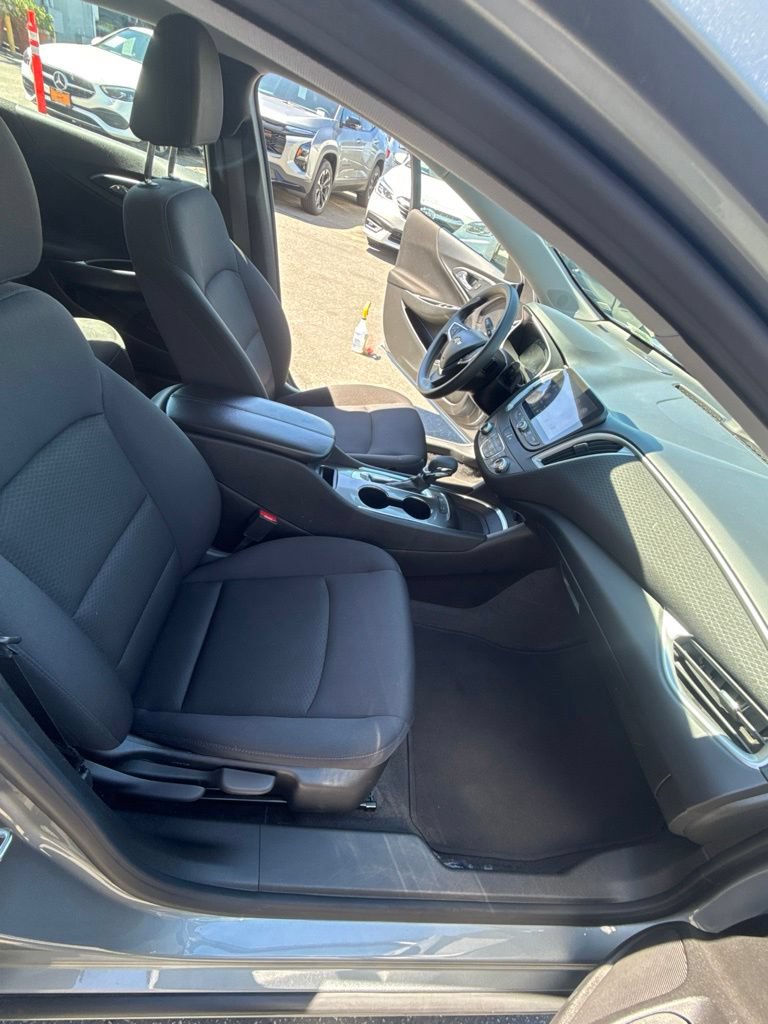Used 2024 Chevrolet Malibu LT FWD image 20