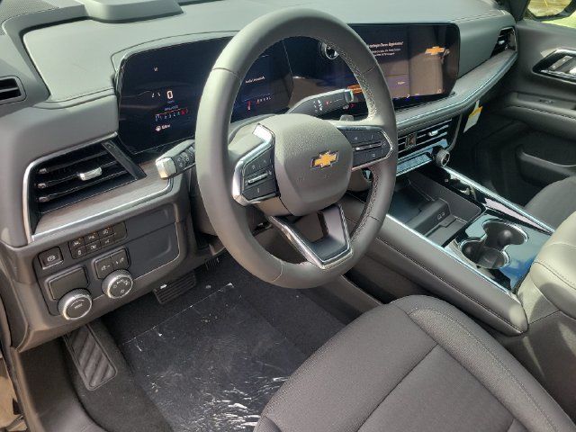 New 2026 Chevrolet Suburban LS RWD image 8