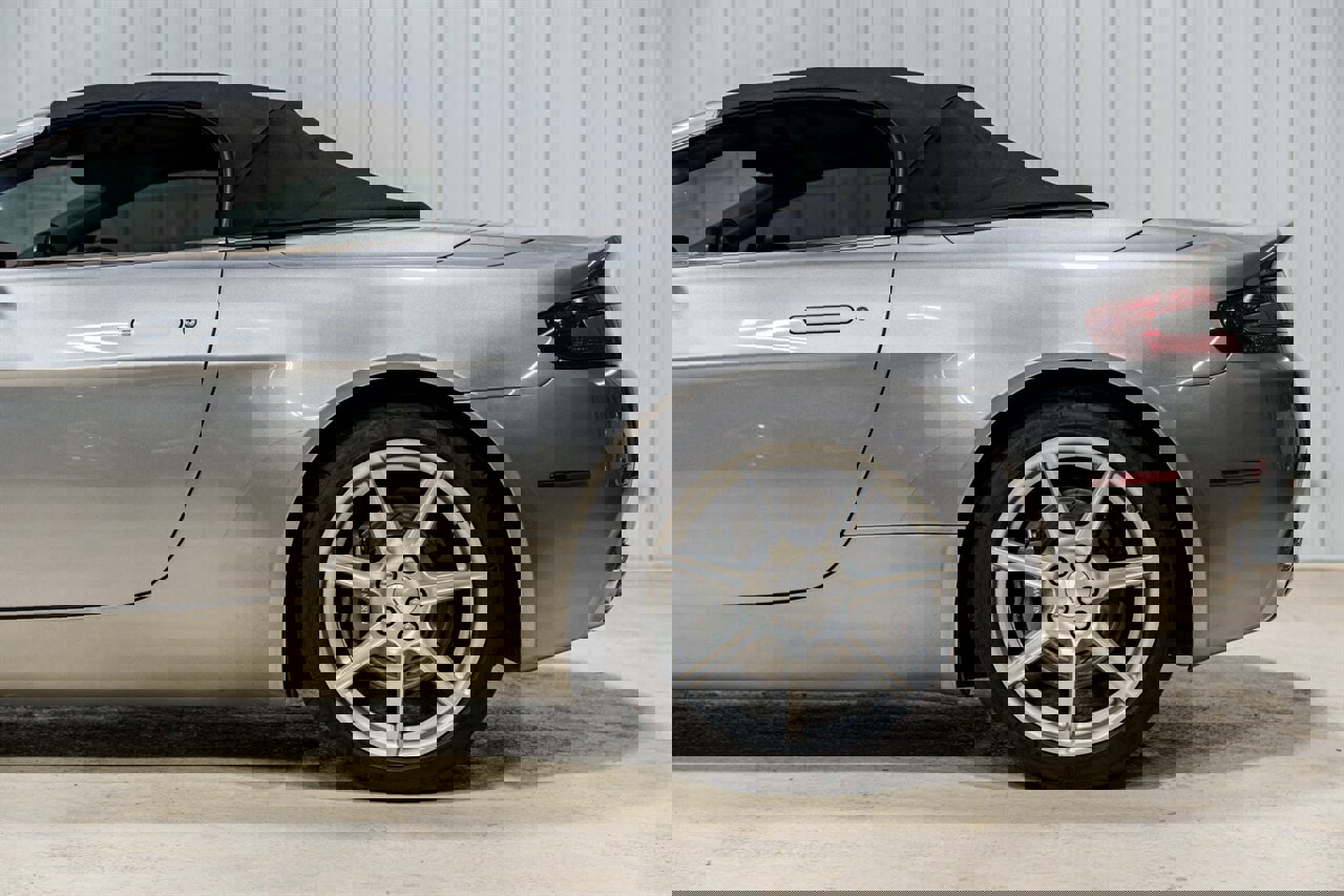 Used 2008 Aston Martin V8 Vantage Roadster image 4