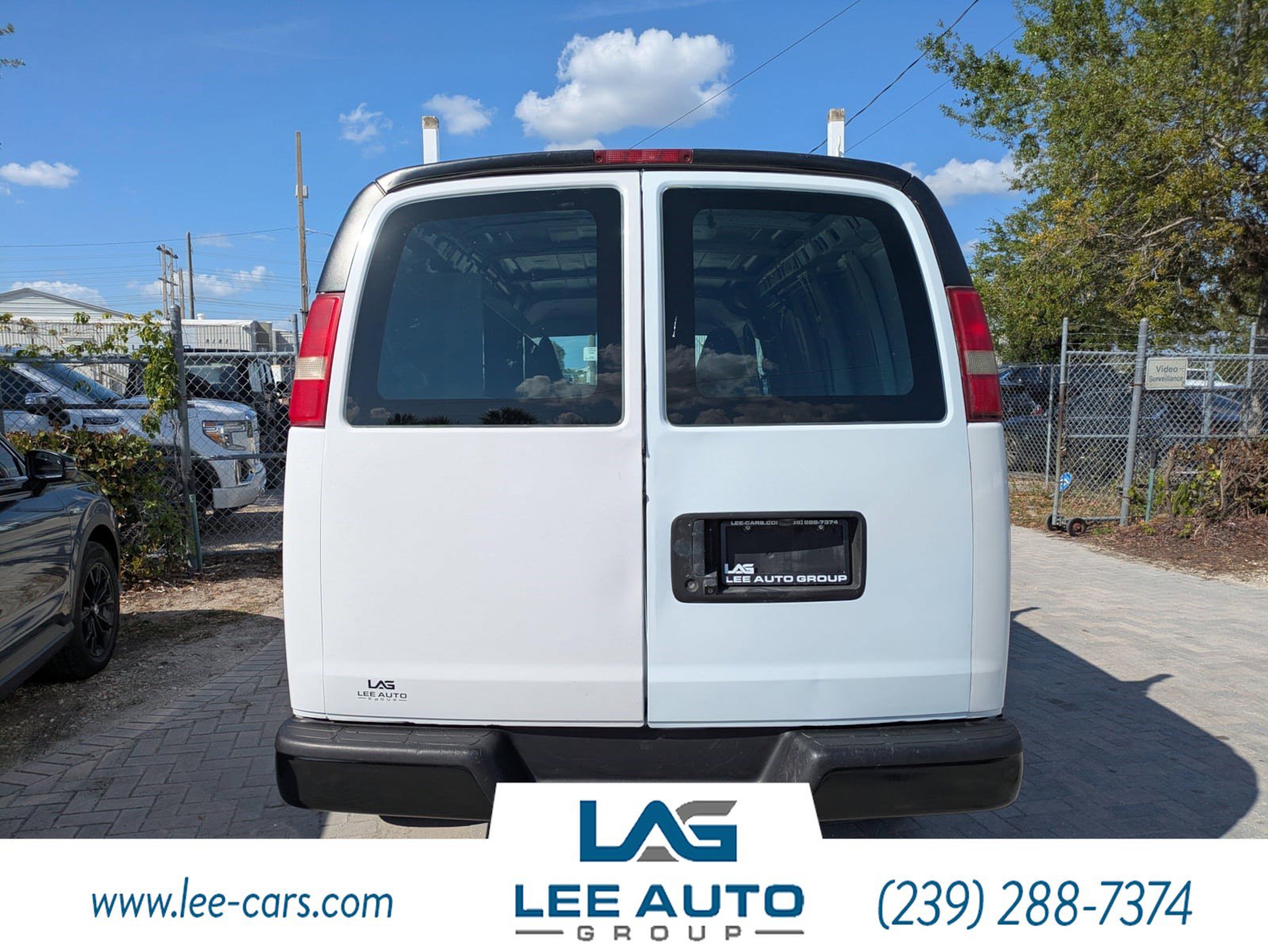 Used 2018 Chevrolet Express 2500 image 4