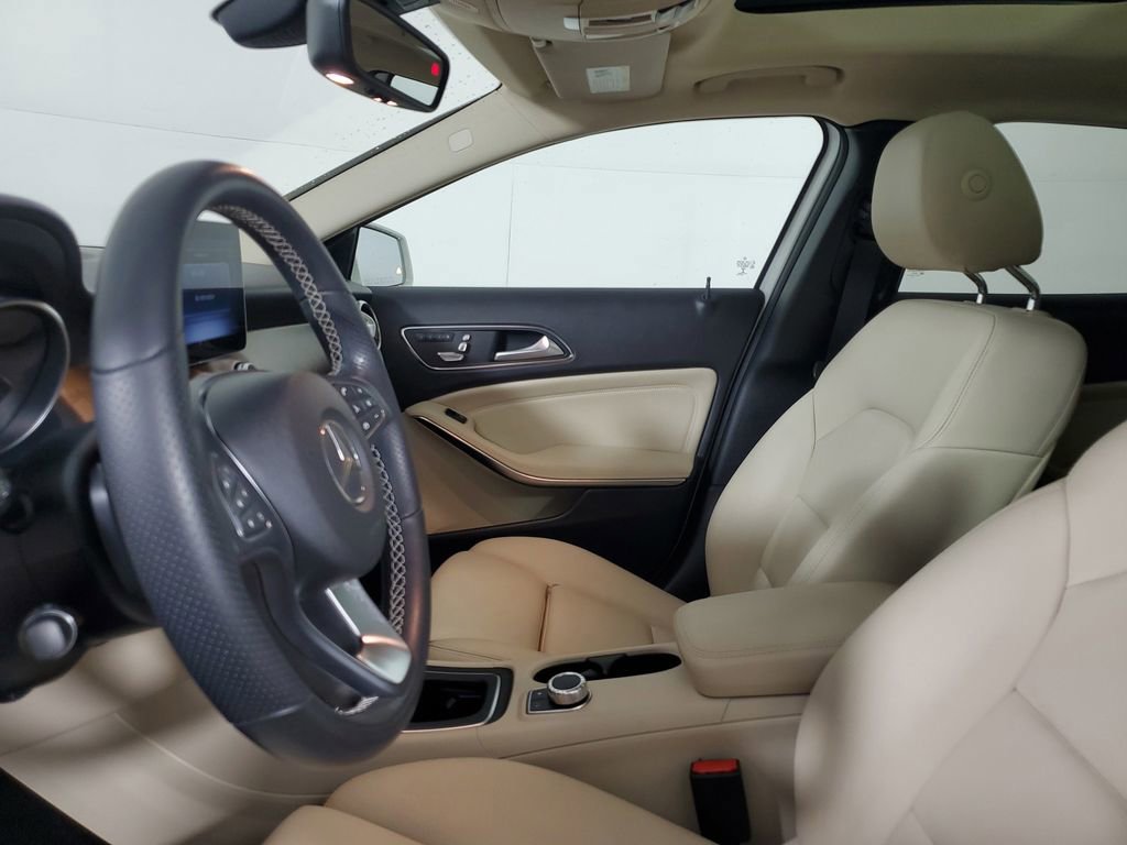 Used 2019 Mercedes-Benz GLA 250 image 21