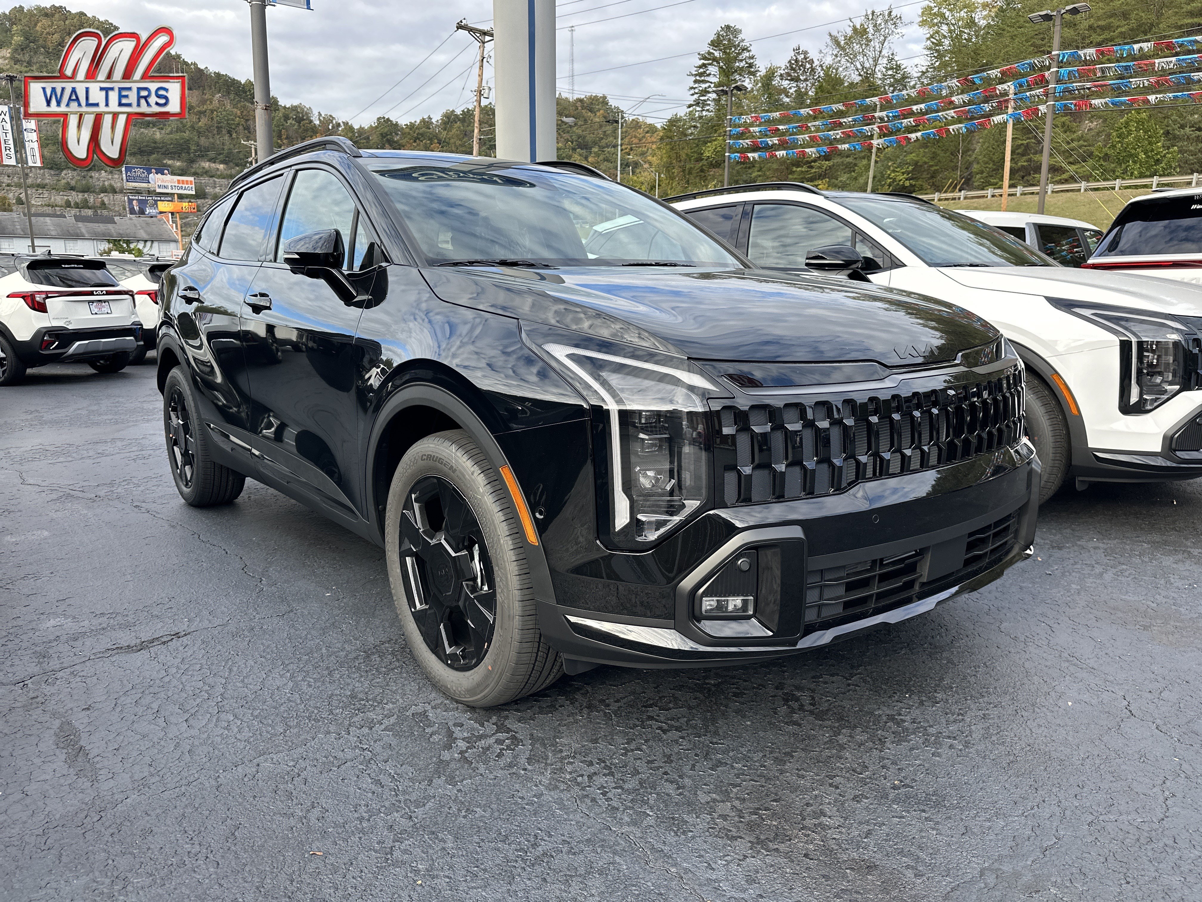 New 2026 Kia Sportage X-Line w/ X-Line Technology Package AWD/4WD image 1