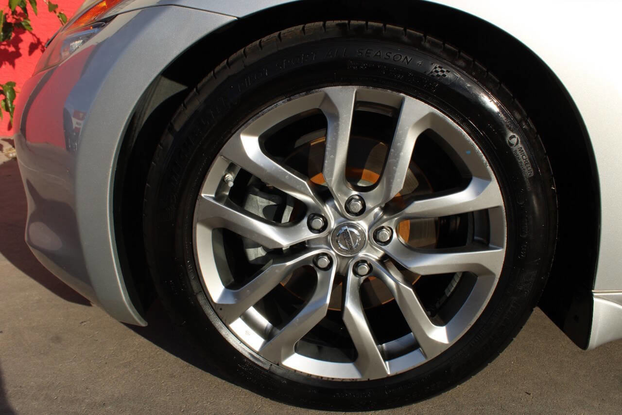 Used 2012 Nissan 370Z Roadster 2dr Convertible image 26