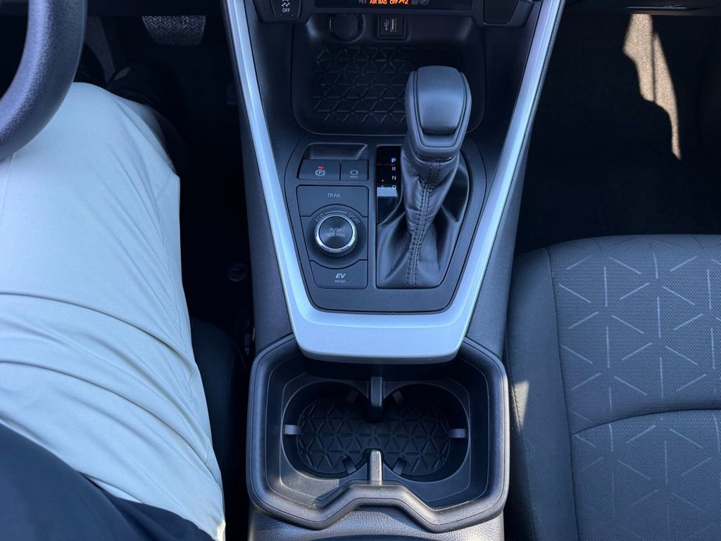 Certified 2024 Toyota RAV4 XLE image 22