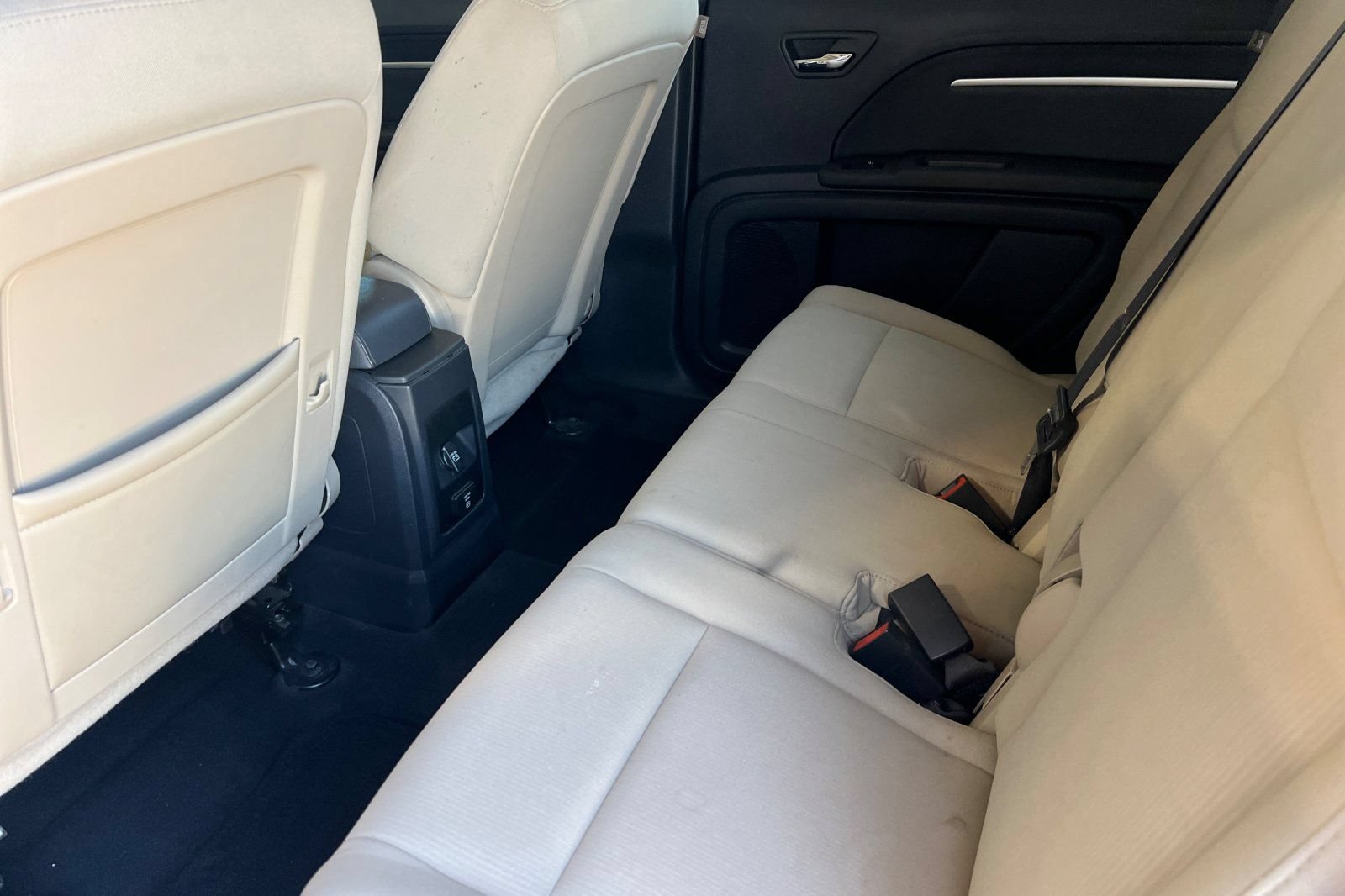 Used 2010 Dodge Journey SXT w/ Flexible Seating Group FWD image 12