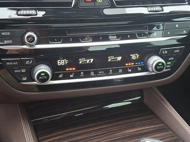 Used 2019 BMW 540i w/ M Sport Package RWD image 14