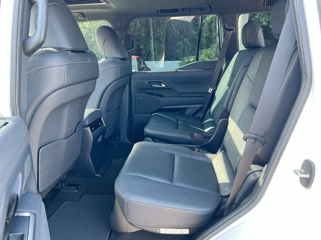 Certified 2024 Lexus GX 550 w/ Accessory Package (Z1) AWD/4WD image 19