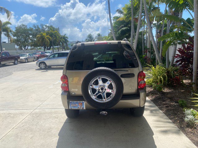 Used 2003 Jeep Liberty Limited image 7