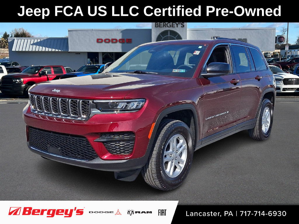 Certified 2025 Jeep Grand Cherokee Laredo w/ Luxury Tech Group I AWD/4WD image 1