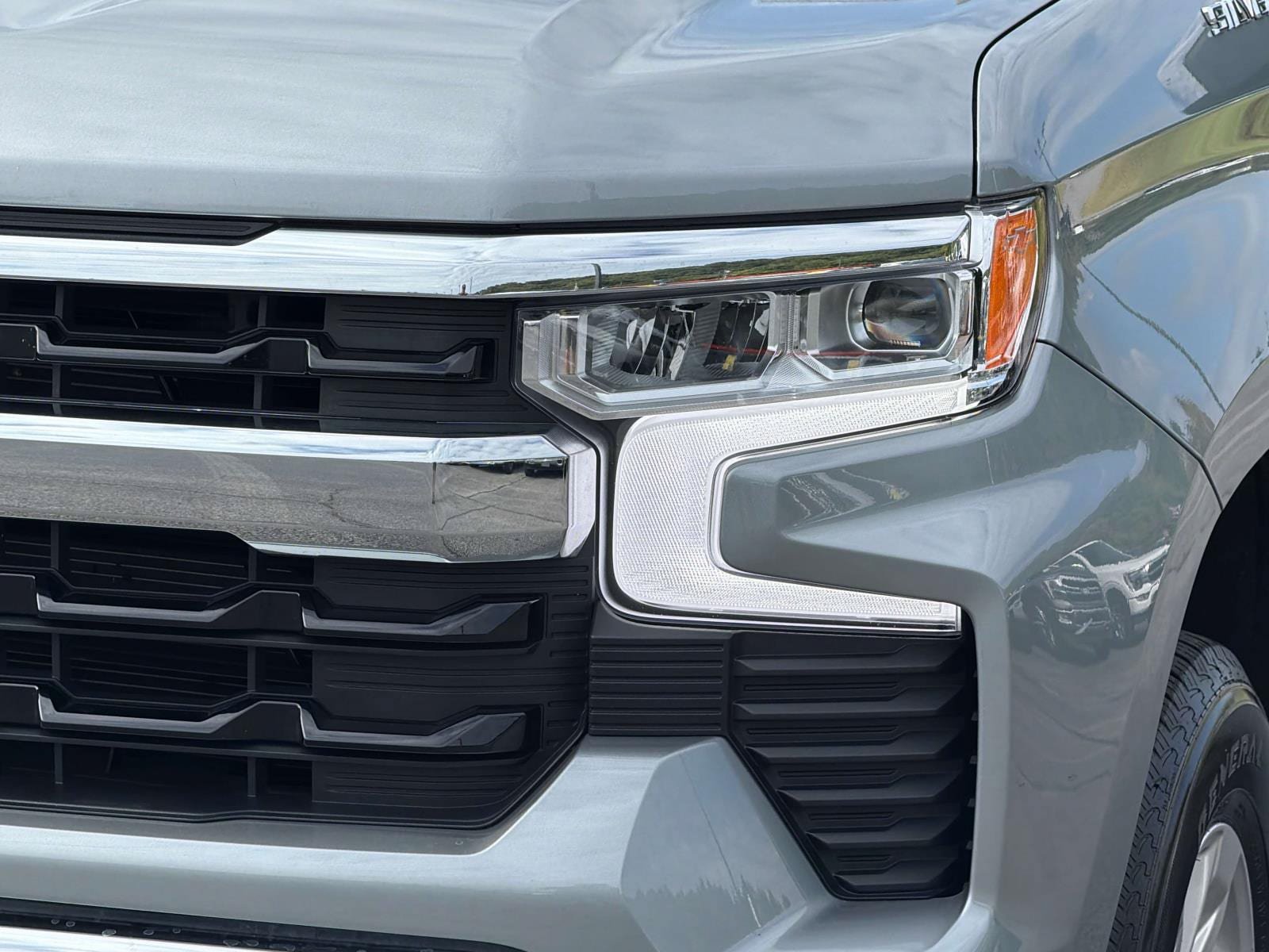 Used 2026 Chevrolet Silverado 1500 LT AWD/4WD image 9