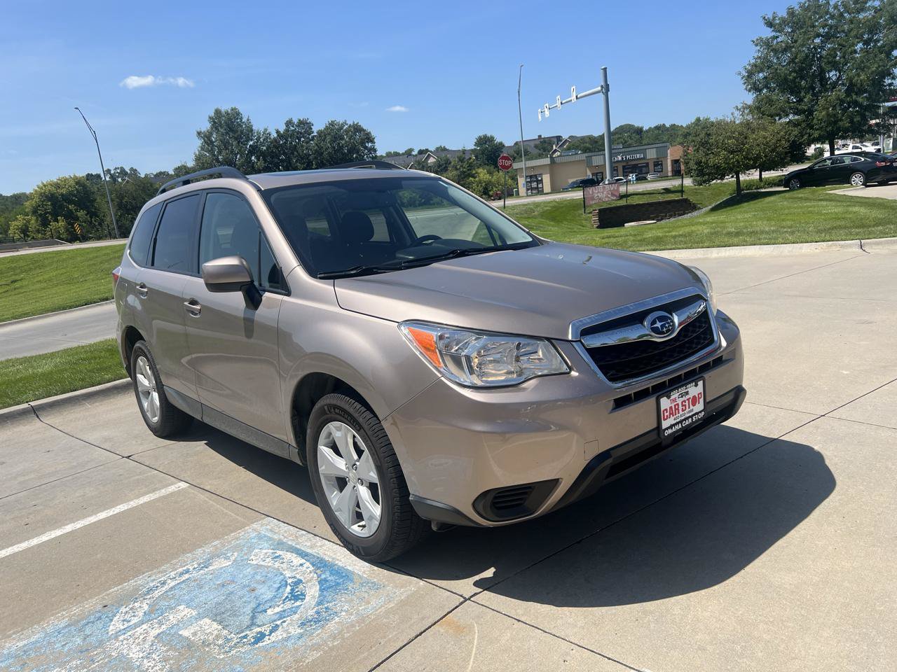 Used 2016 Subaru Forester 2.5i Premium w/ All-Weather Package AWD/4WD image 4