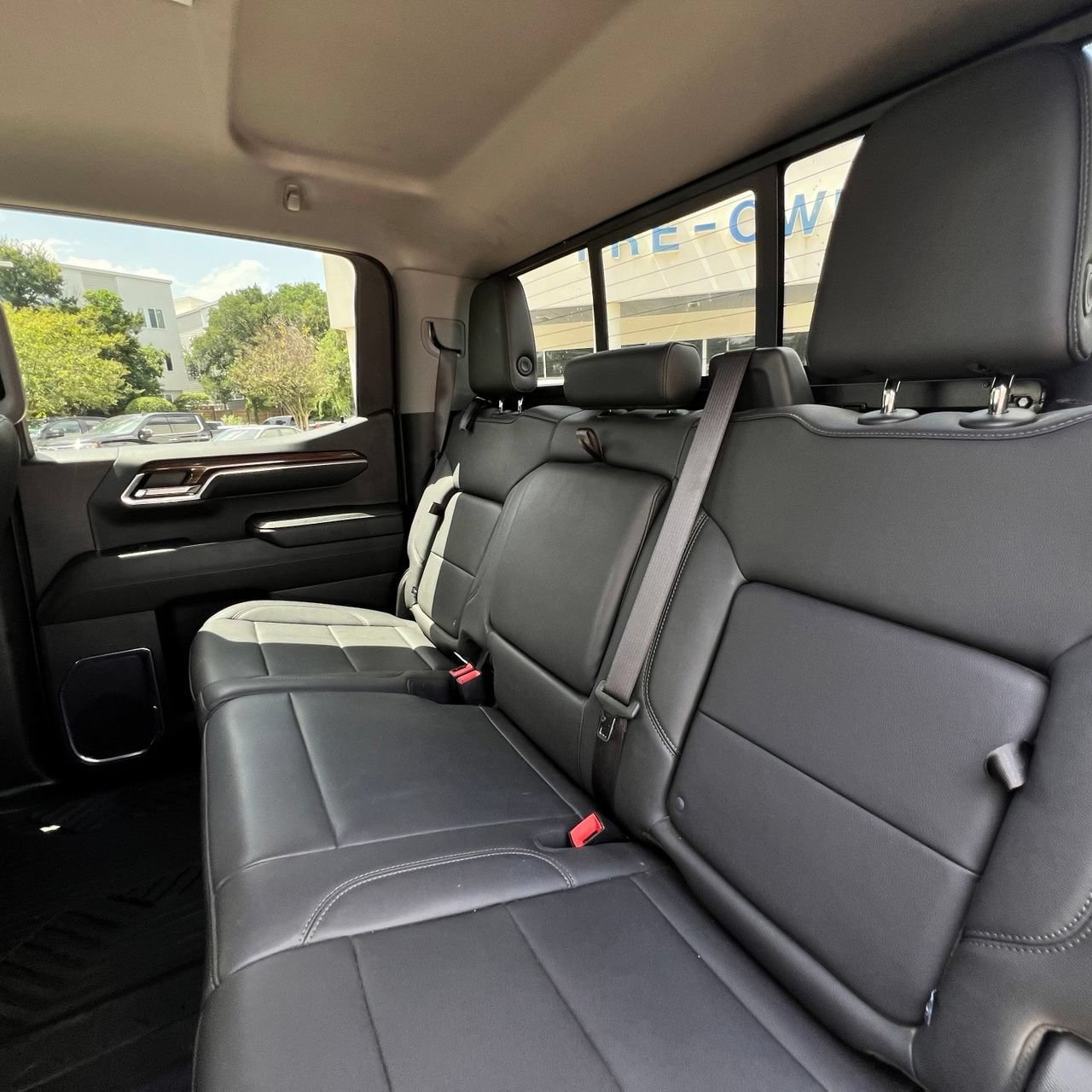 Certified 2024 Chevrolet Silverado 1500 LT Trail Boss w/ Convenience Package II AWD/4WD image 22