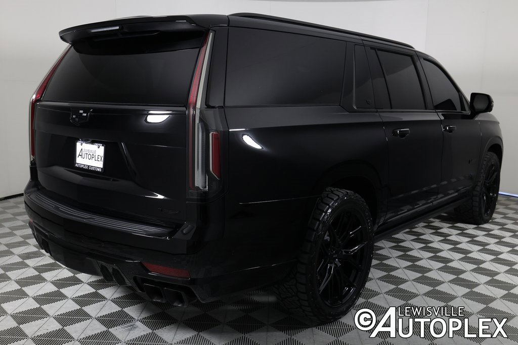 Used 2024 Cadillac Escalade ESV V w/ LPO, Floor Liner Package image 5