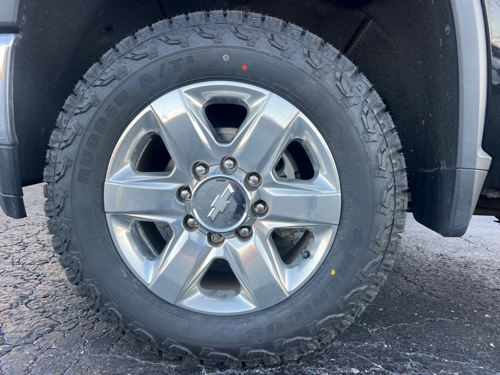 Used 2020 Chevrolet Silverado 3500 LTZ w/ LTZ Premium Package image 55