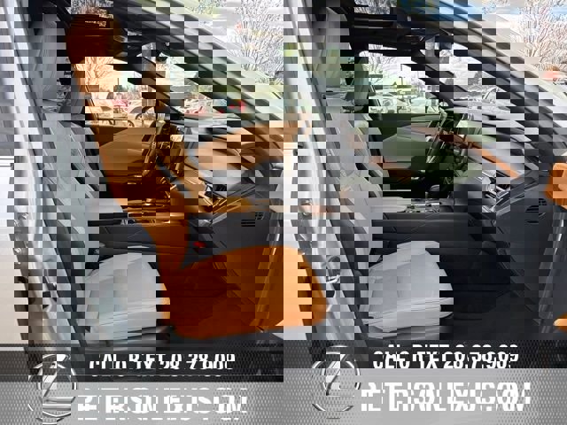 Used 2024 Lexus RX 350 w/ Convenience Package image 13