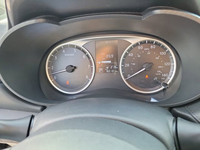 Used 2021 Nissan Versa S FWD image 16