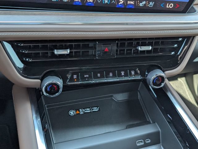 New 2026 Chevrolet Suburban High Country AWD/4WD image 25