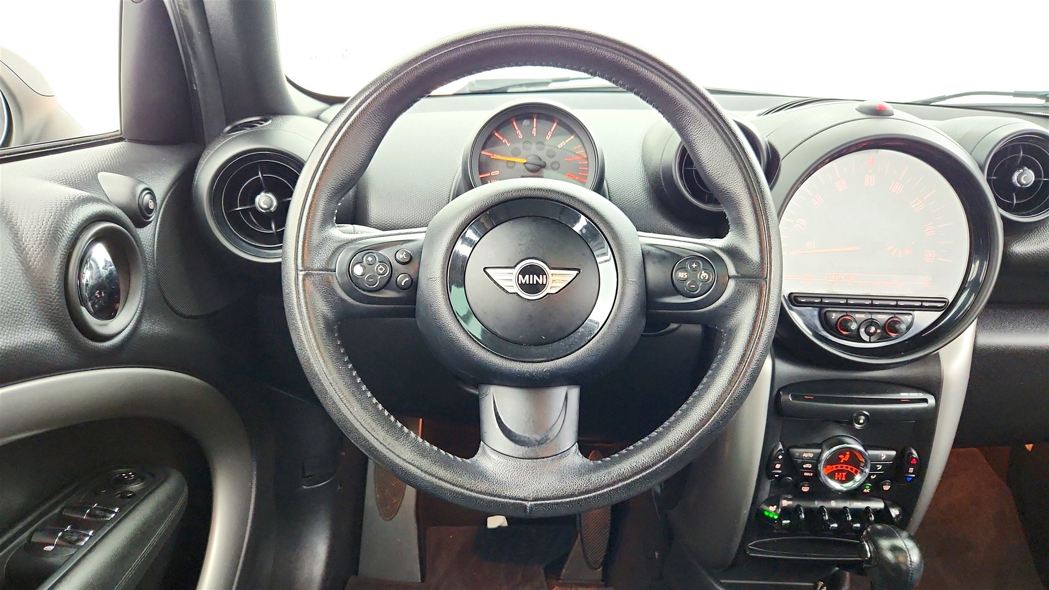 Used 2015 MINI Cooper Countryman image 13