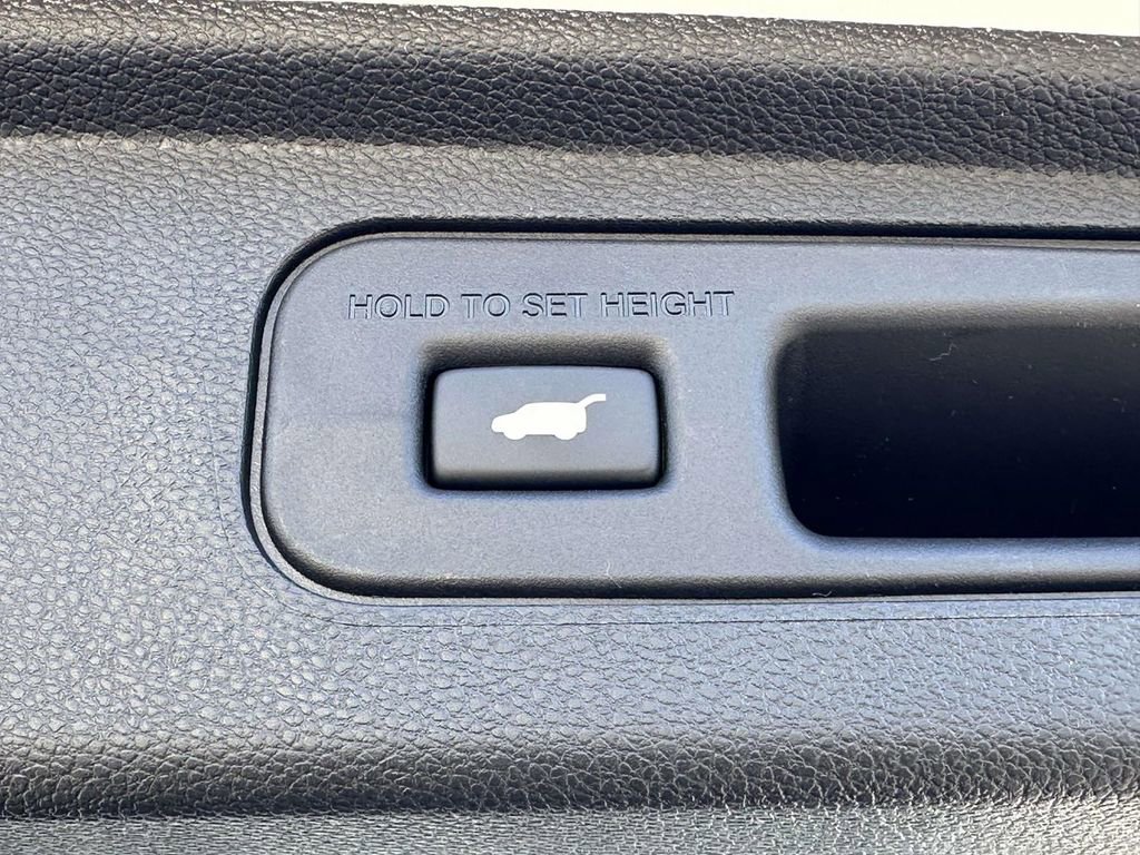 New 2026 Honda Odyssey Touring image 10