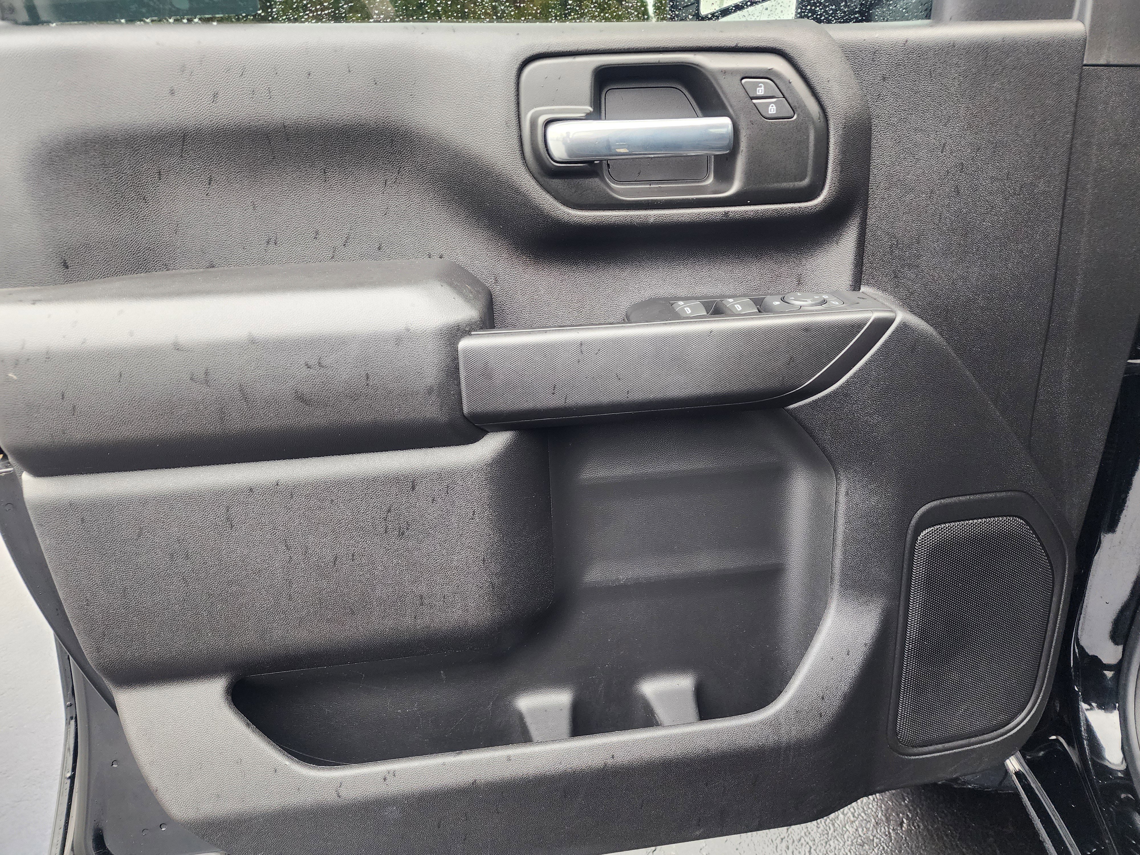 Used 2025 Chevrolet Silverado 2500 Custom w/ Custom Convenience Package image 25