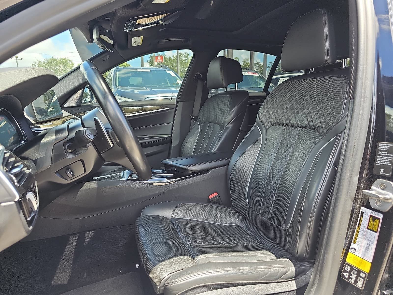 Used 2018 BMW M550i xDrive w/ Driving Assistance Package AWD/4WD image 14