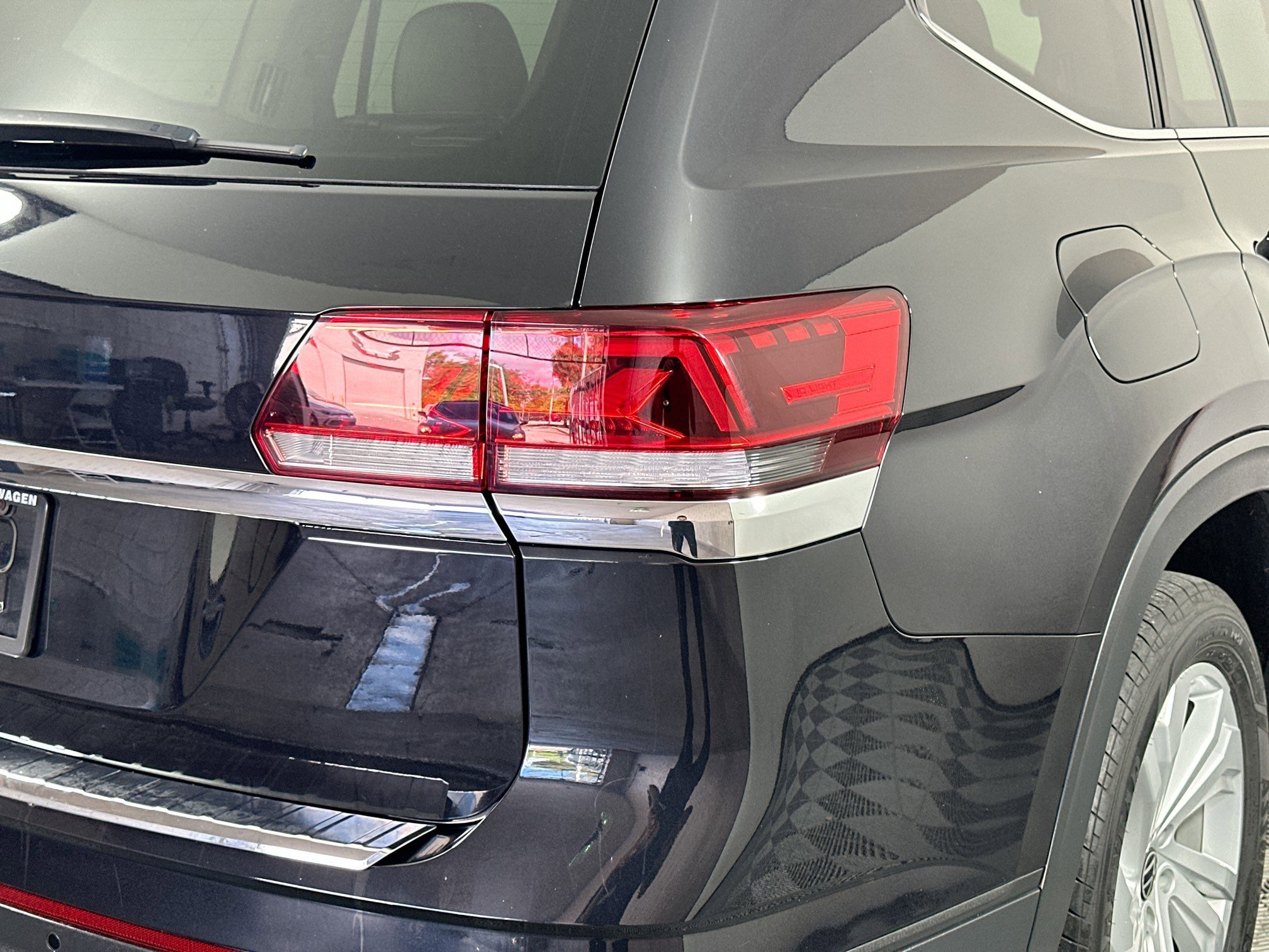 Used 2023 Volkswagen Atlas SE w/ Panoramic Sunroof Package image 26