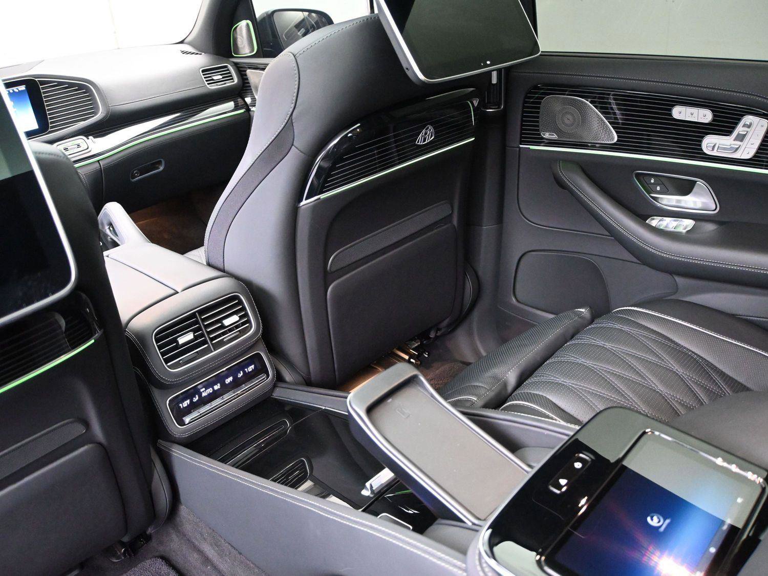 Used 2024 Mercedes-Benz Maybach GLS 600 4MATIC image 14