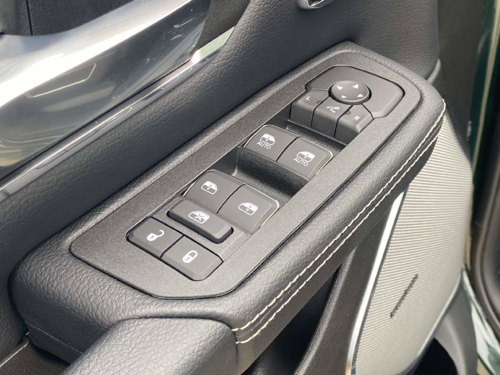 New 2026 RAM 1500 Laramie w/ Night Edition AWD/4WD image 43