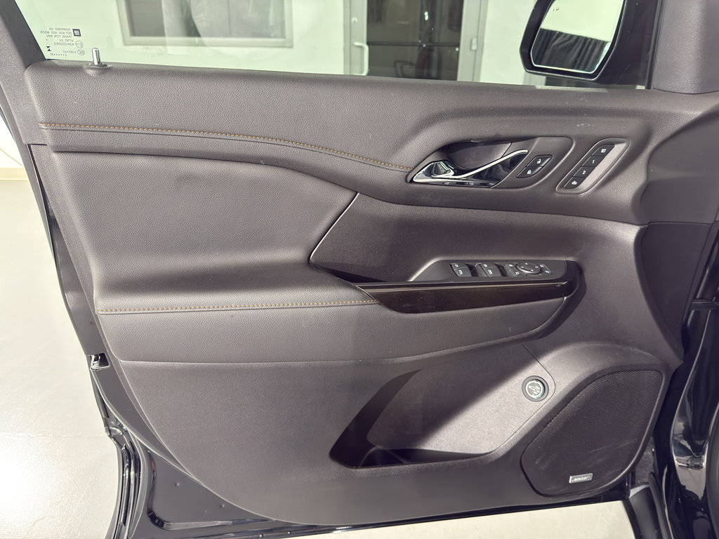 Used 2023 GMC Acadia AT4 w/ Technology Package image 19