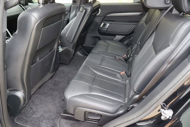 Used 2019 Land Rover Discovery HSE AWD/4WD image 6
