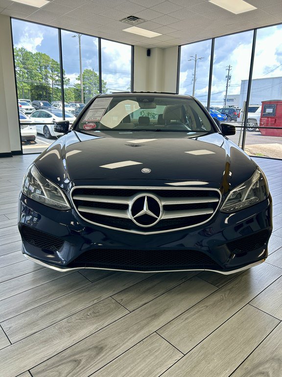 Used 2016 Mercedes-Benz E 350 Sedan image 2