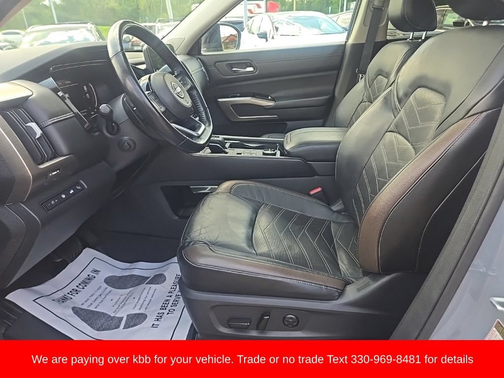 Used 2022 Nissan Pathfinder Platinum AWD/4WD image 11