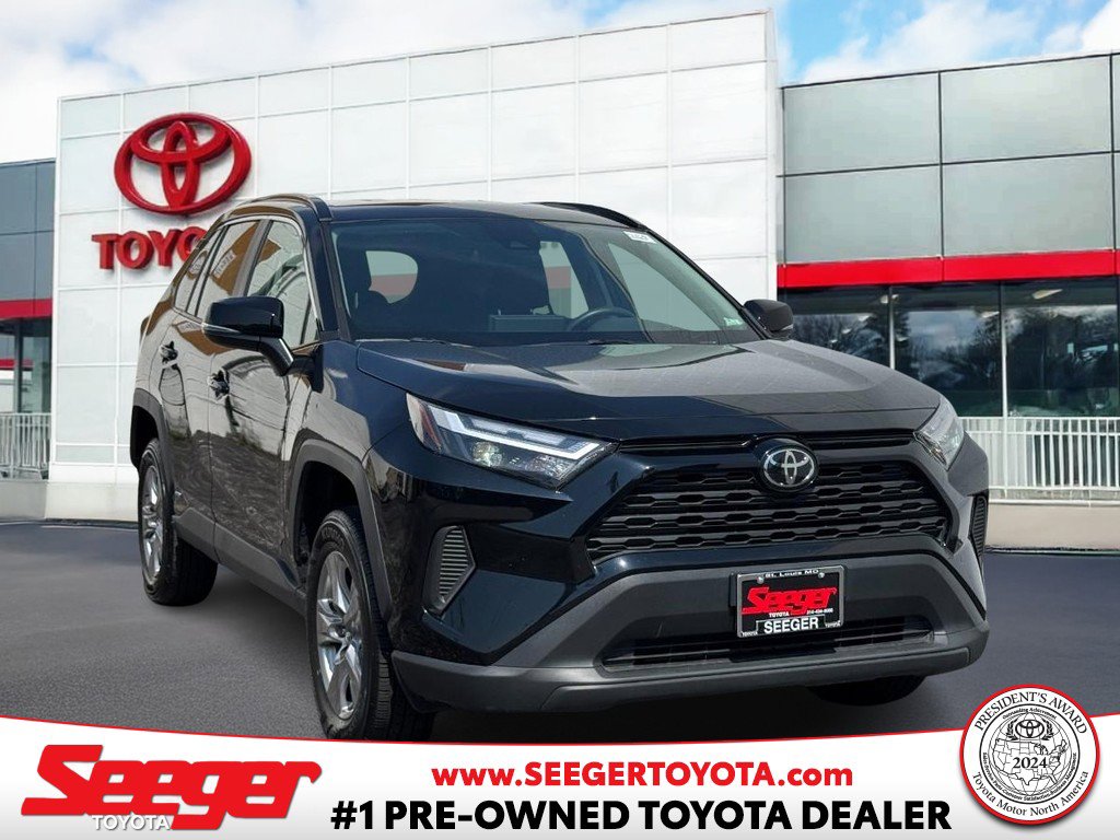 Used 2025 Toyota RAV4 XLE