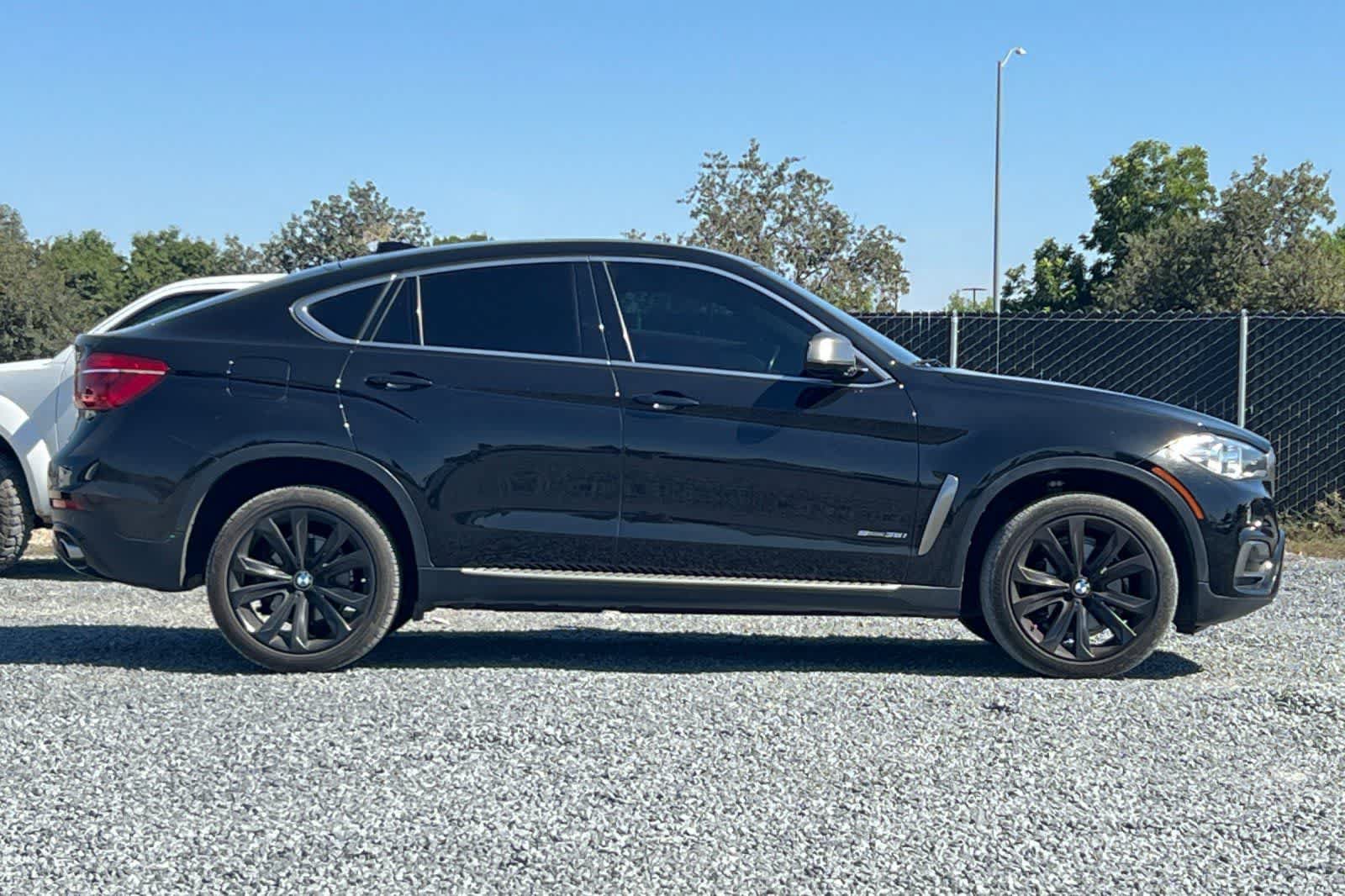 Used 2017 BMW X6 sDrive35i RWD image 9