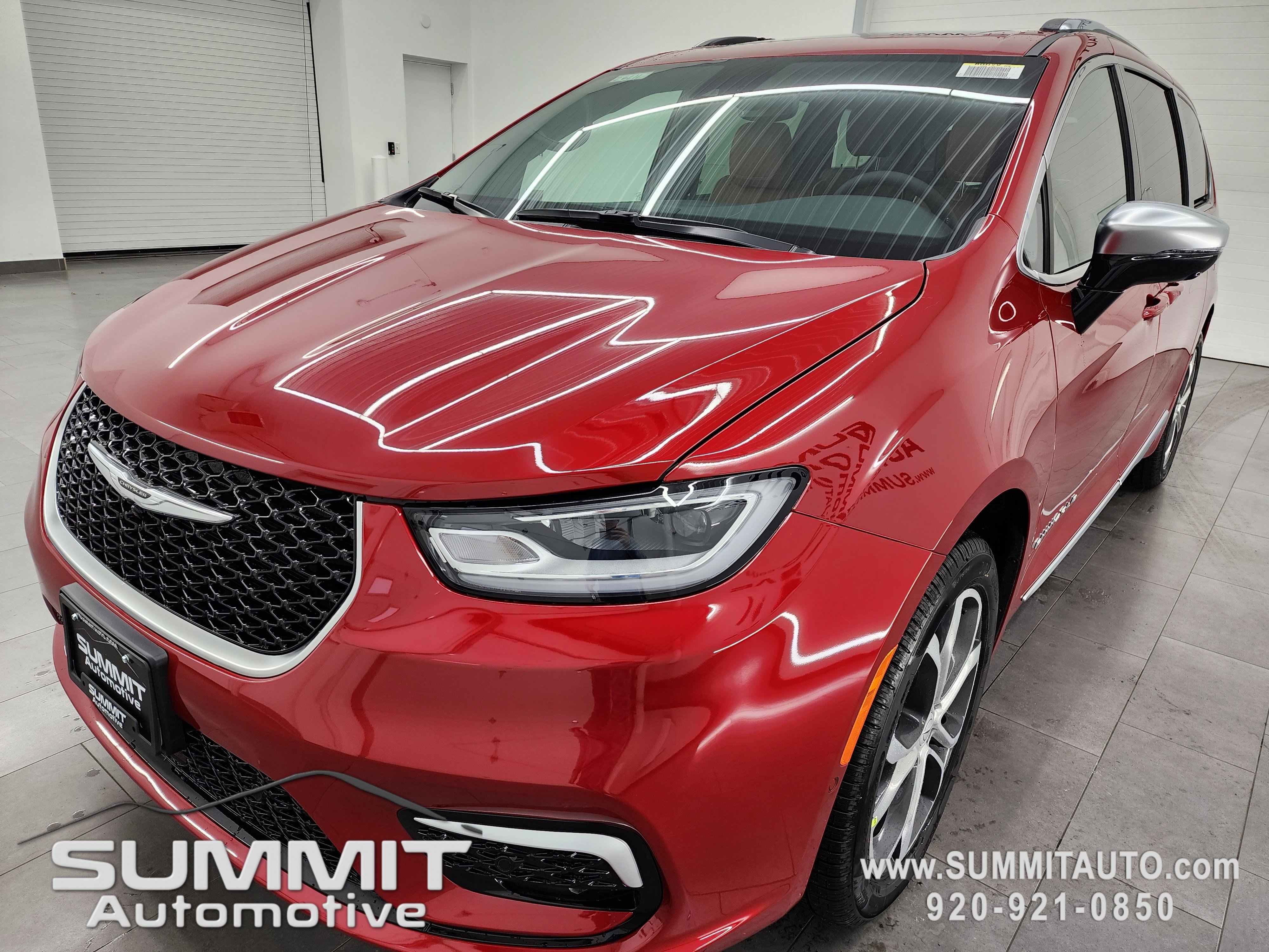 New 2026 Chrysler Pacifica Pinnacle w/ Trailer Tow Group image 7