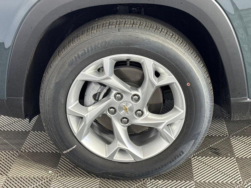New 2026 Chevrolet Trax LS w/ LS Convenience Package FWD image 34