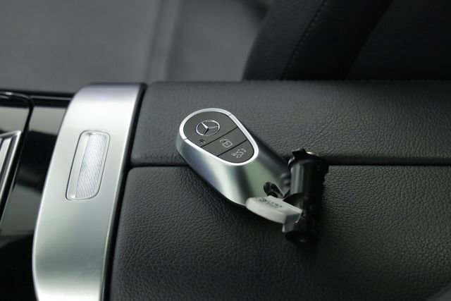 Used 2024 Mercedes-Benz C 300 Sedan image 38