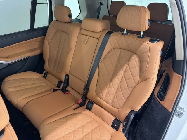 Certified 2024 BMW X7 xDrive40i w/ Premium Package image 16