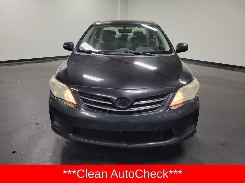 Used 2013 Toyota Corolla LE FWD image 2