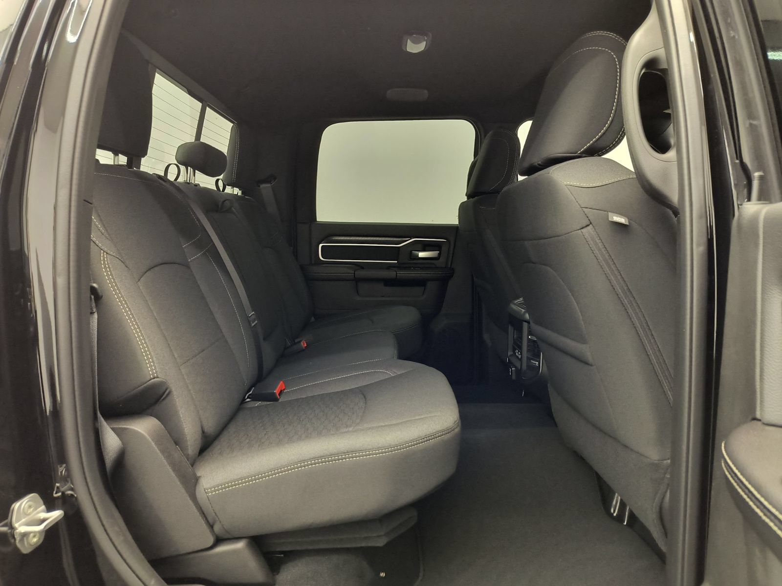 New 2026 RAM 3500 Big Horn AWD/4WD image 31