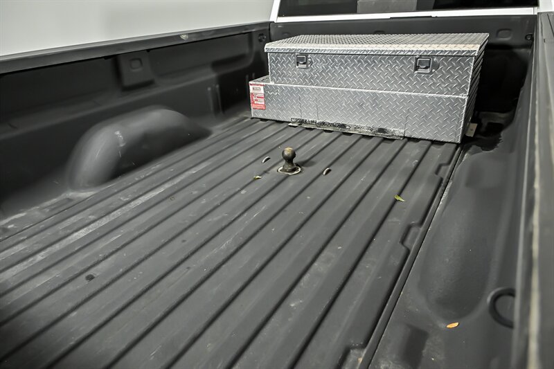 Used 2016 GMC Sierra 3500 Denali w/ Duramax Plus Package AWD/4WD image 12