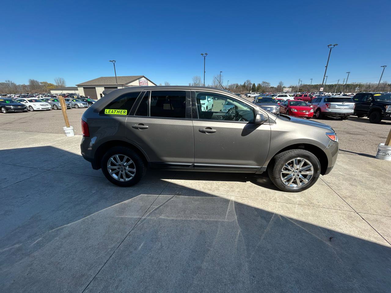 Used 2014 Ford Edge SEL w/ Equipment Group 205A AWD/4WD image 4