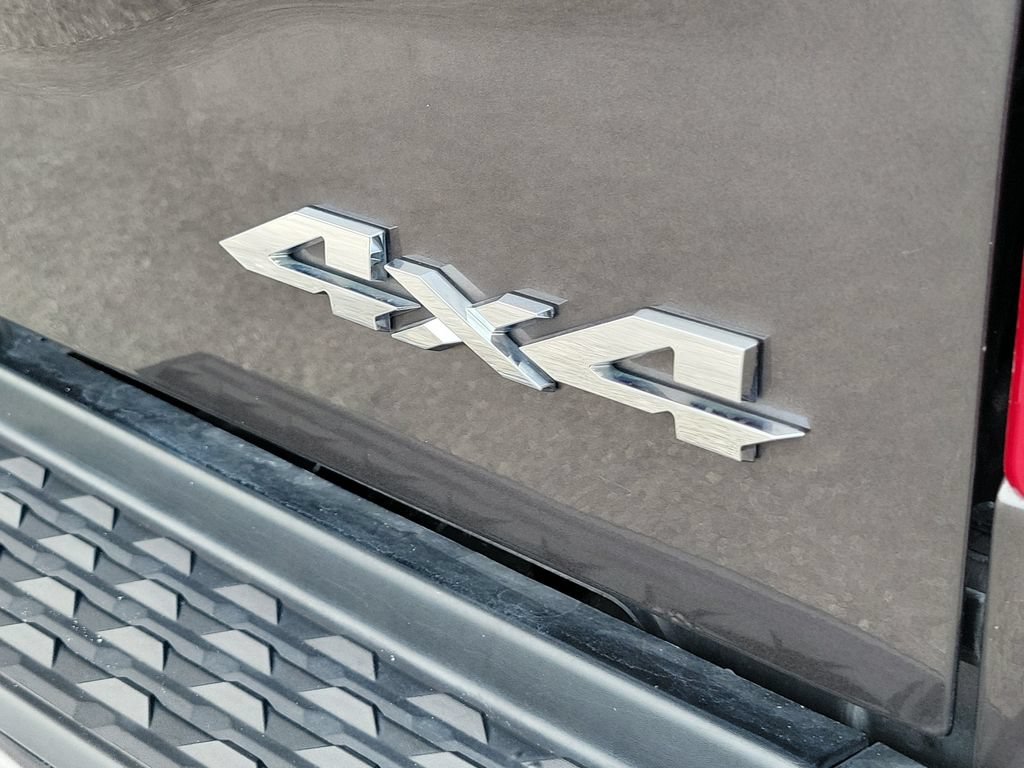 Used 2023 RAM 2500 Laramie AWD/4WD image 9