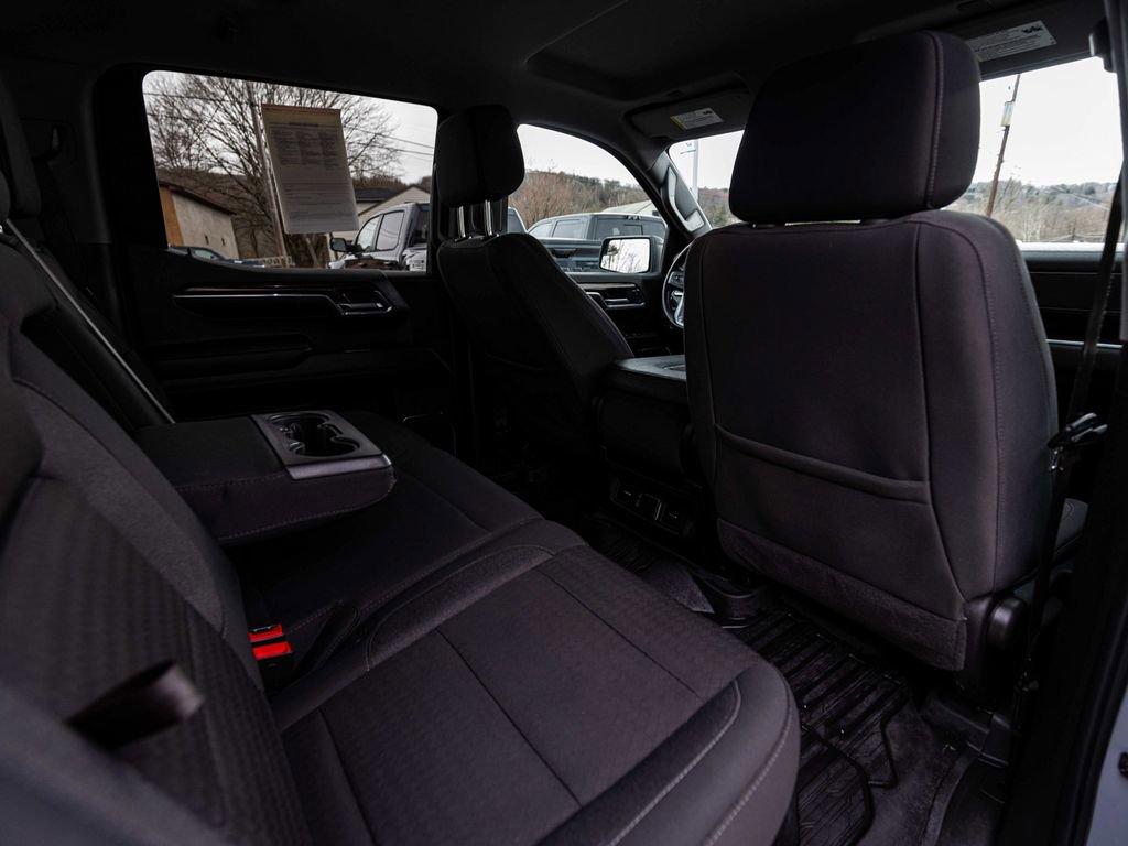 Used 2024 GMC Sierra 1500 Elevation w/ LPO, Elevation Black Package AWD/4WD image 28